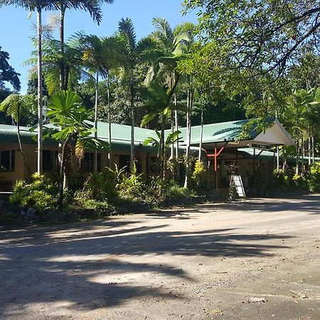 Cow Bay Hotel Motel Port Douglas Exterior photo
