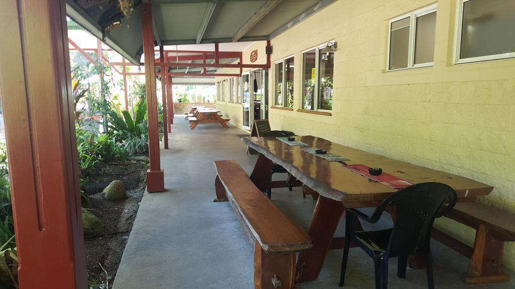 Cow Bay Hotel Motel Port Douglas Exterior photo