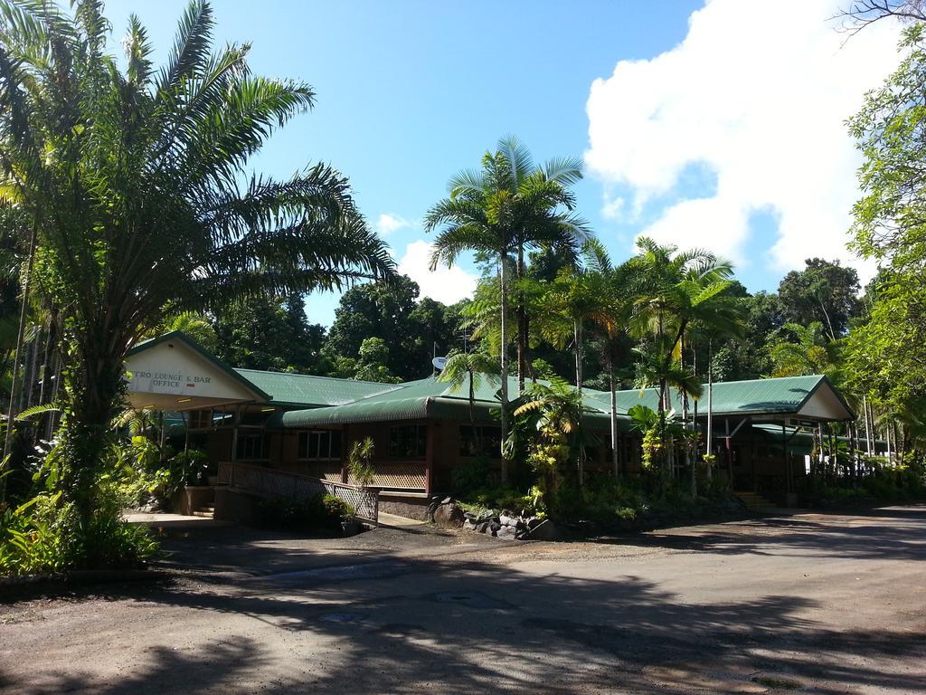 Cow Bay Hotel Motel Port Douglas Exterior photo
